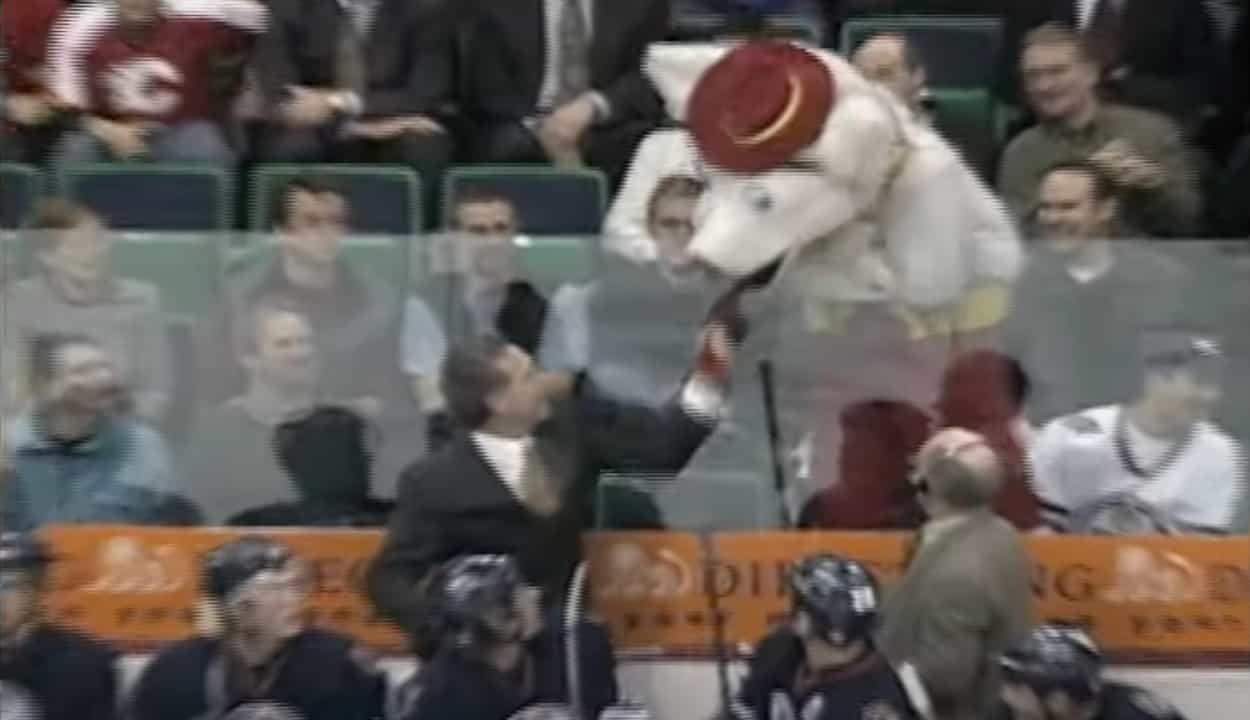 Craig MacTavish Harvey the Hound