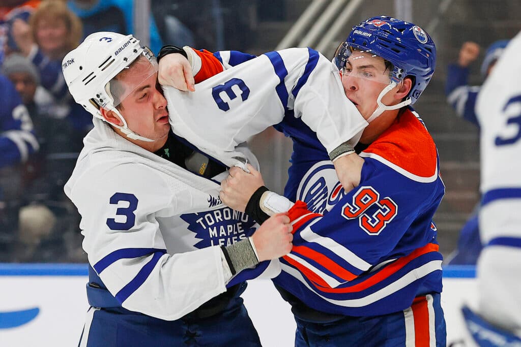 Edmonton Oilers Ryan Nugent-Hopkins, Leafs Justin Holl Fight