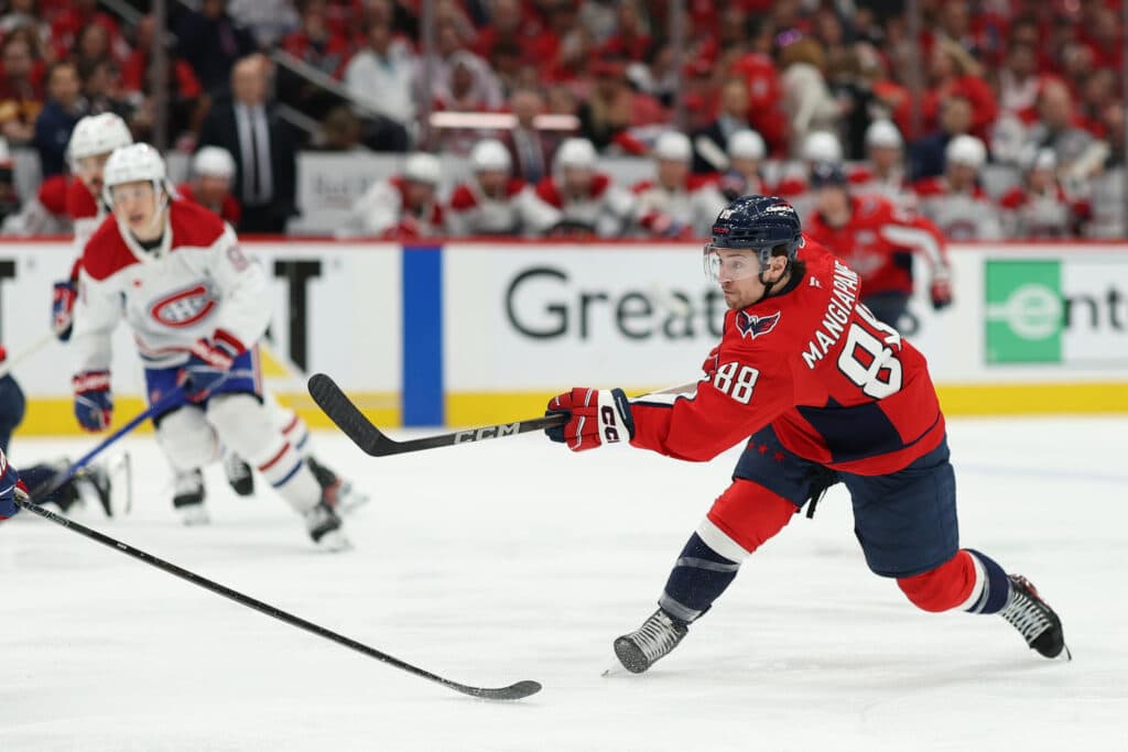 Edmonton Oilers forward Andrew Mangiapane