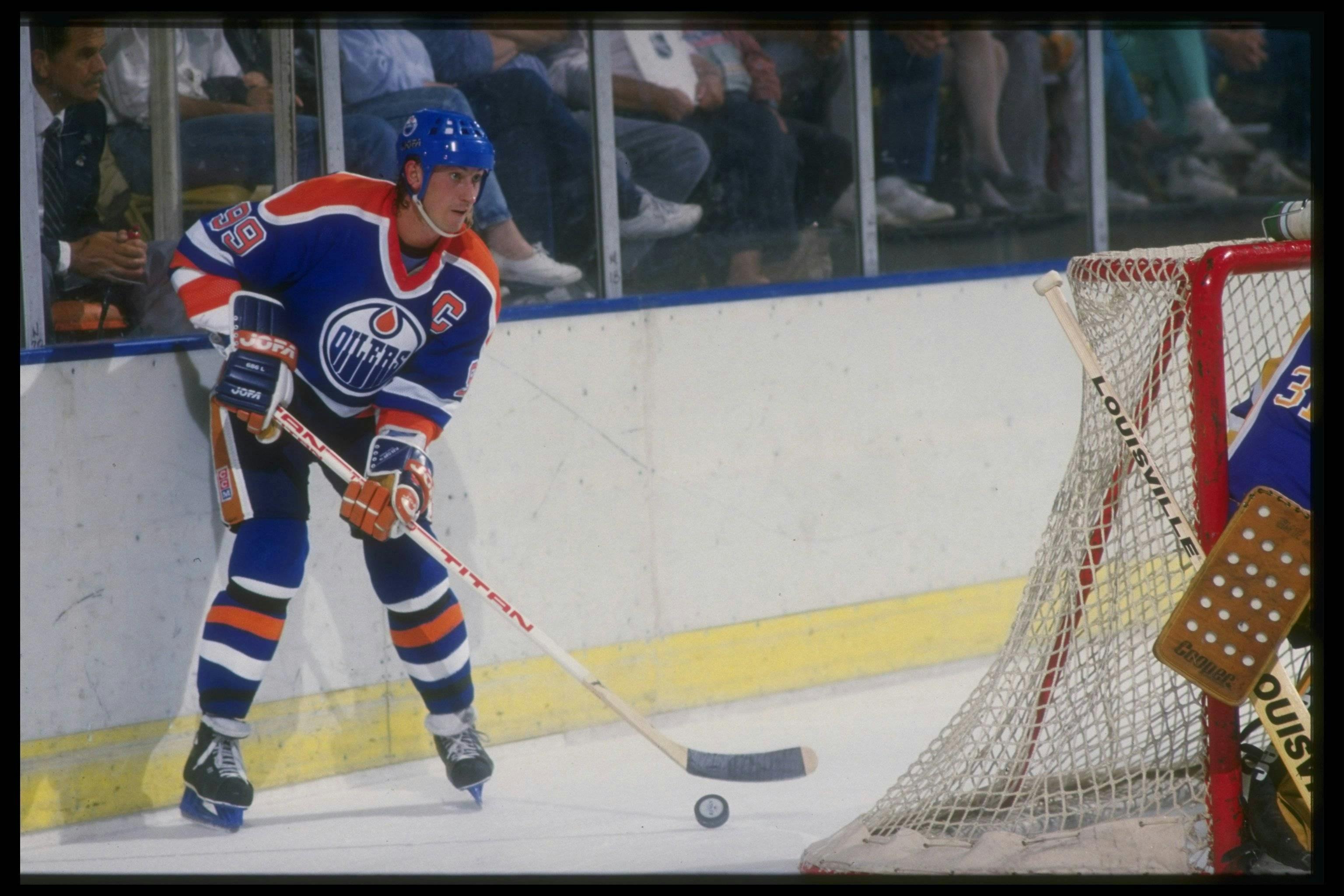 Wayne Gretzky skates at Rogers Place 