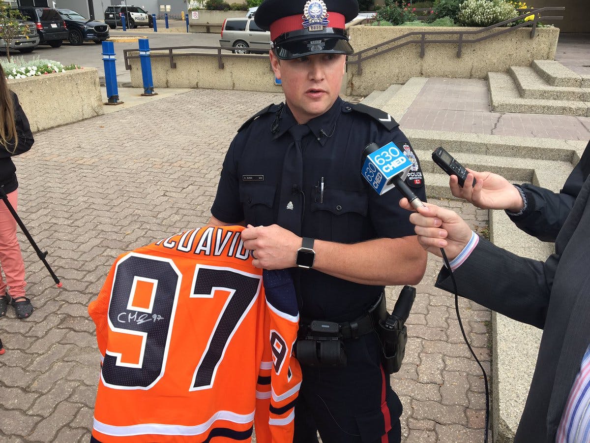 Police warn jerseys with fake Connor McDavid signatures sold in Edmonton -  Edmonton