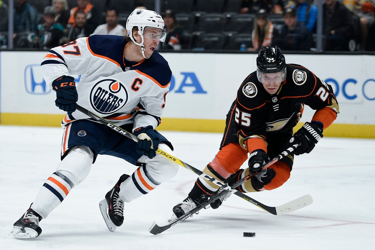 Best NHL Forwards at Carrying The Puck into Offensive Zone - OilersNation