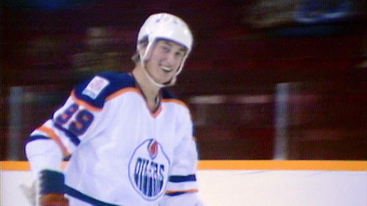 Throwback: Wayne Gretzky's Hat Trick Sends Kings To Stanley Cup