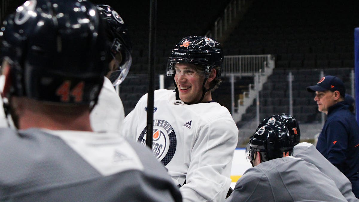 Edmonton Oilers rookie Dylan Holloway gets new number, trip to NHL rookie  showcase