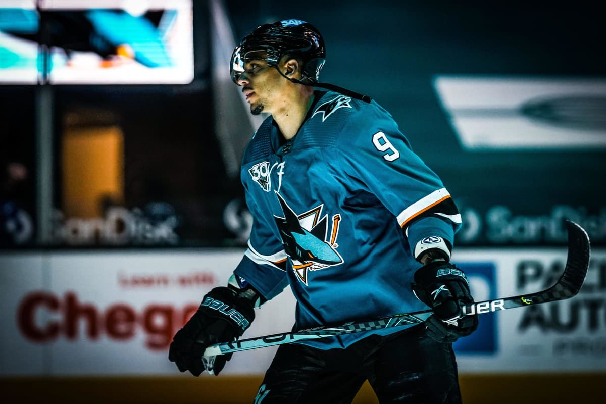 Edmonton Oilers agree to terms with Evander Kane on oneyear contract