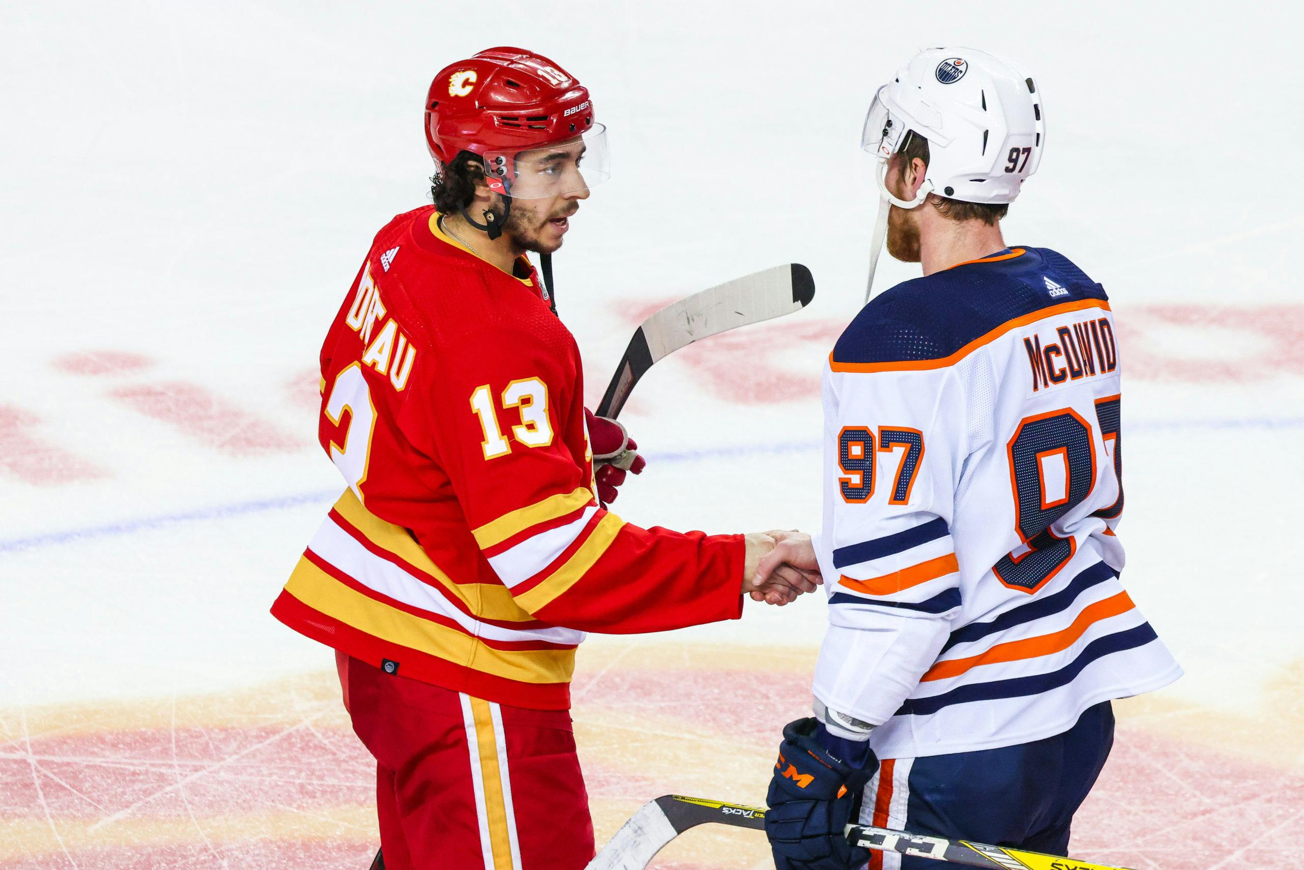 Report: Flames, Oilers to meet in Heritage Classic next season