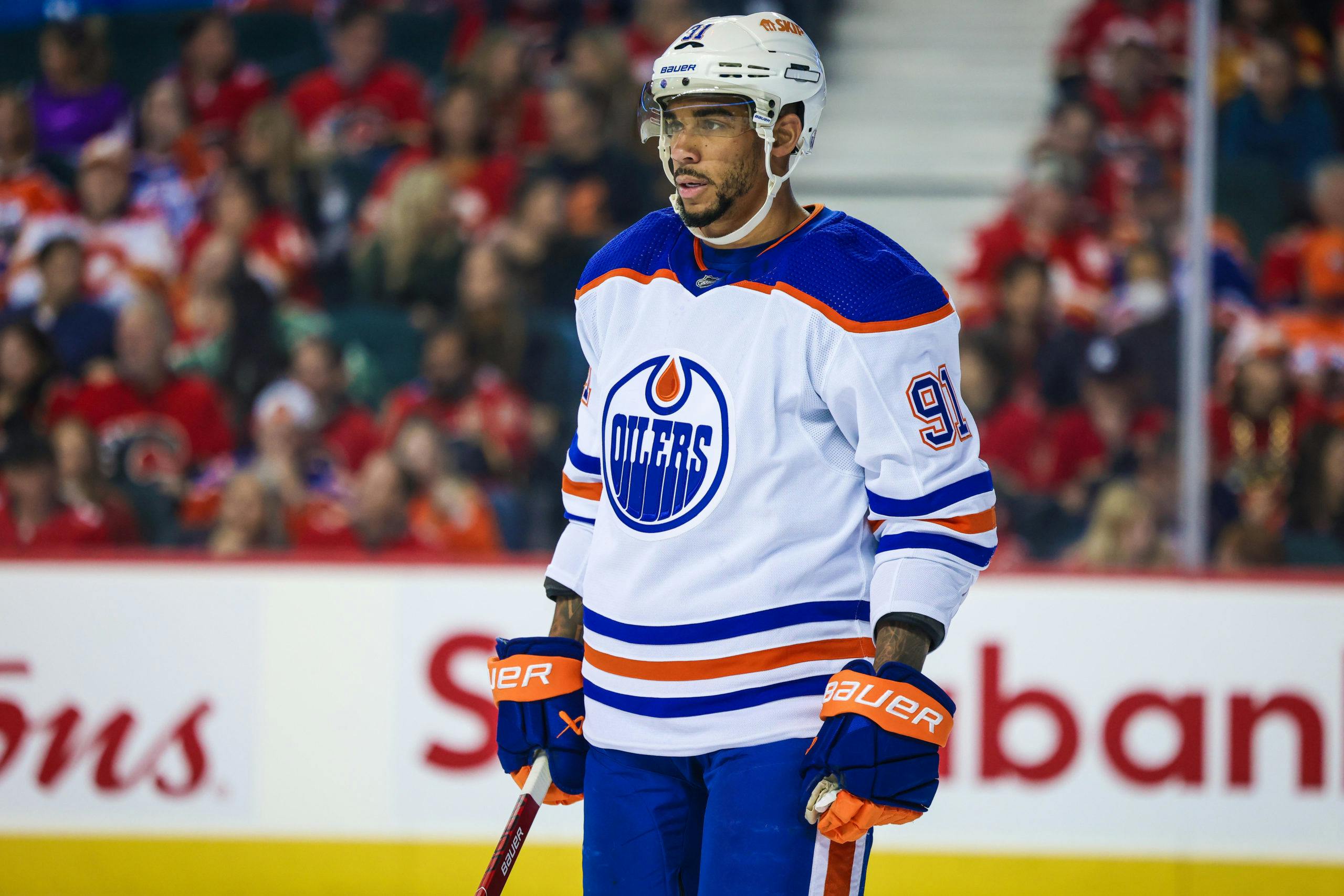 Edmonton Oilers' Evander Kane leaves game after accidental skate