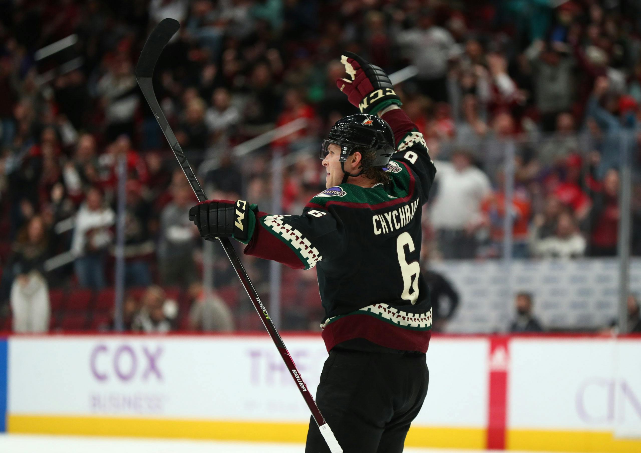 Coyotes swing trade to draft Jakob Chychrun No. 16