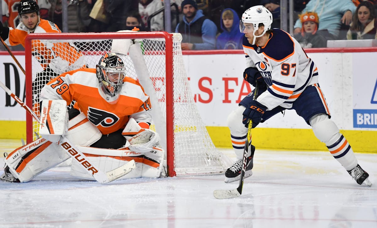 Oilers' offence goes quiet in humbling loss to Flyers