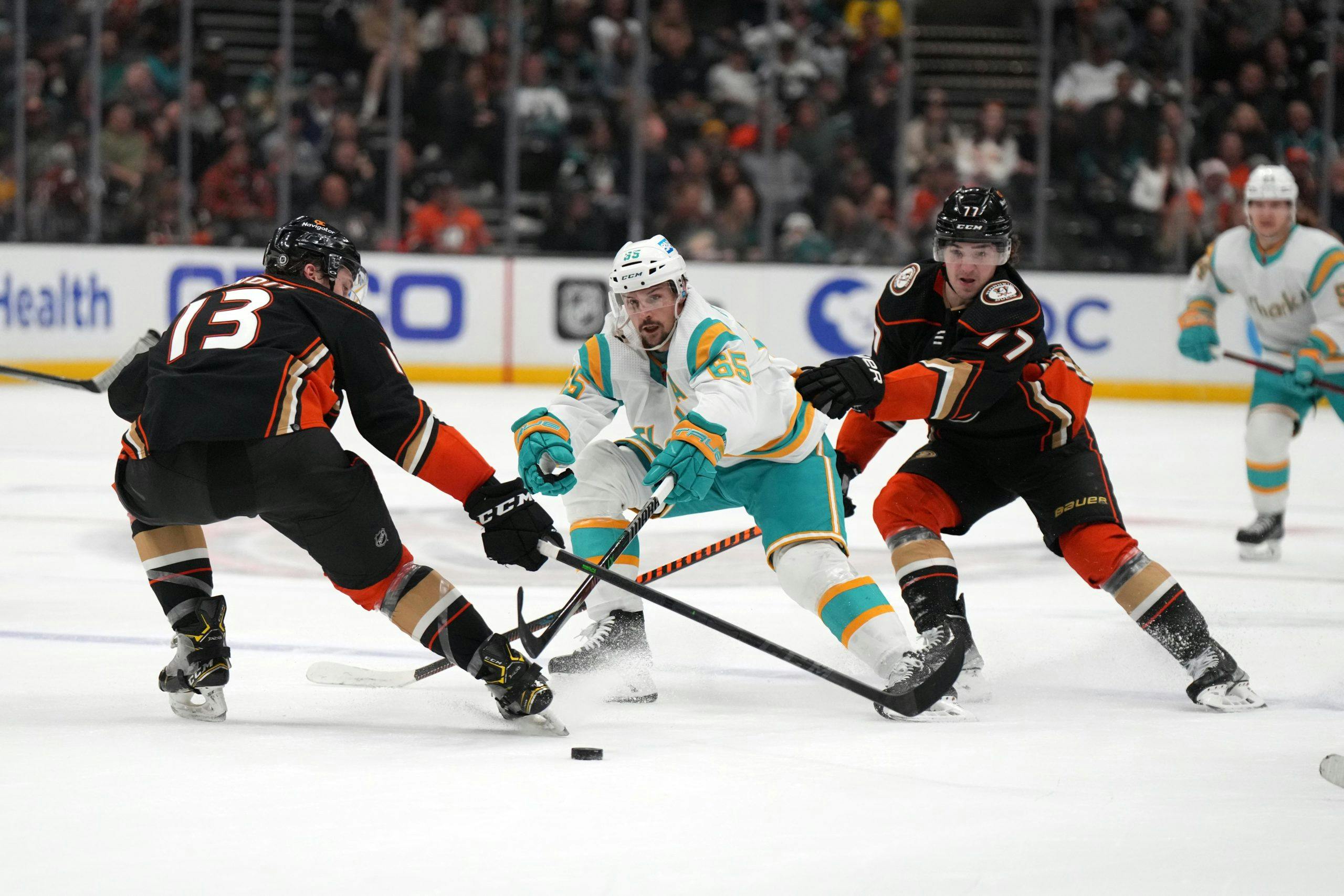 Report Edmonton Oilers, San Jose Sharks reengage in Erik Karlsson