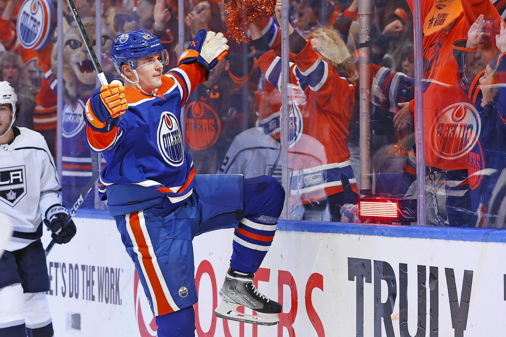 How the Edmonton Oilers can keep Klim Kostin 