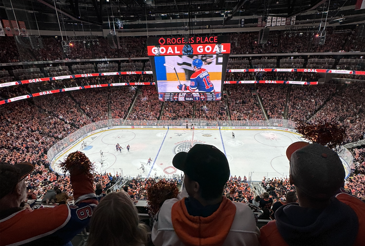 All the Kings can do is be annoying and cheap, Oilers cruise to 7-4 win in  Game 1 - OilersNation