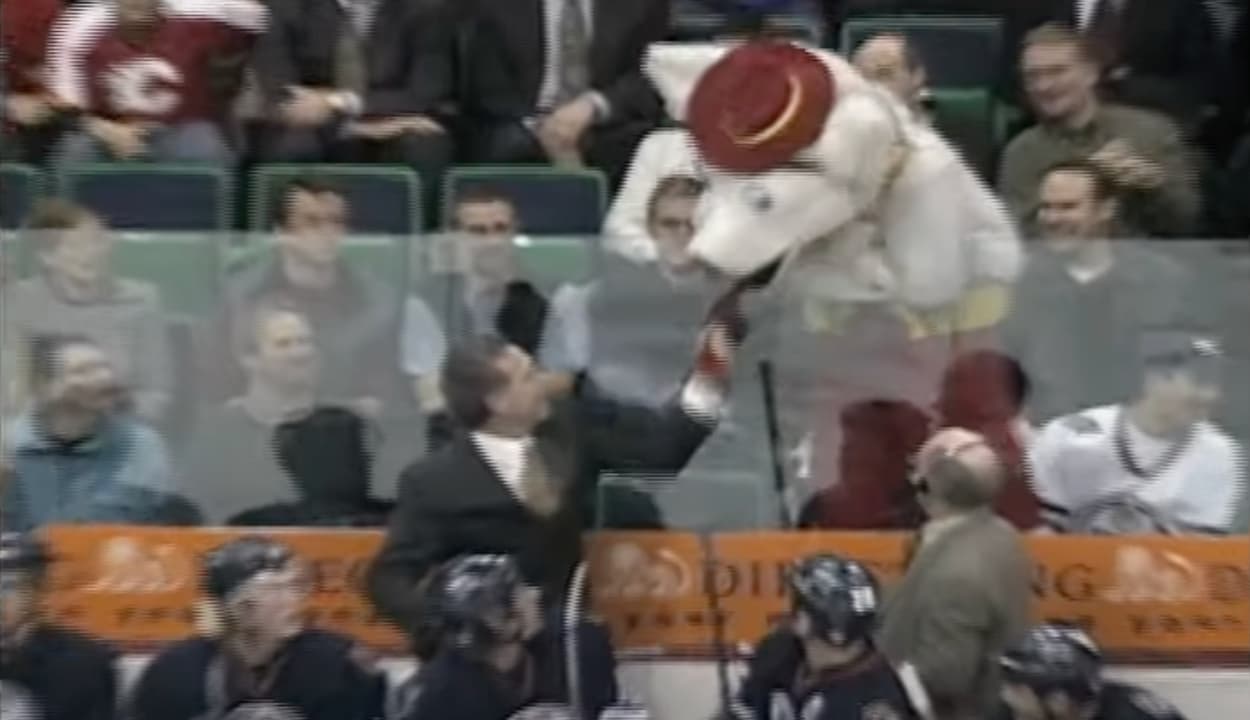 Craig MacTavish Harvey the Hound