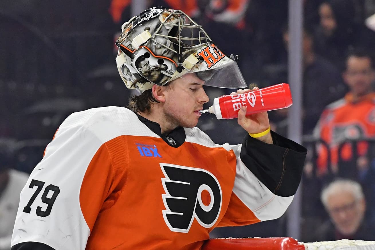 Philadelphia Flyers goaltender Carter Hart (79) against the Pittsburgh Penguins at Wells Fargo Center.