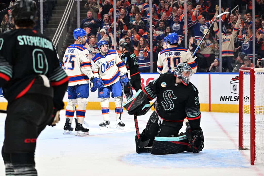 Edmonton Oilers celebrate goal