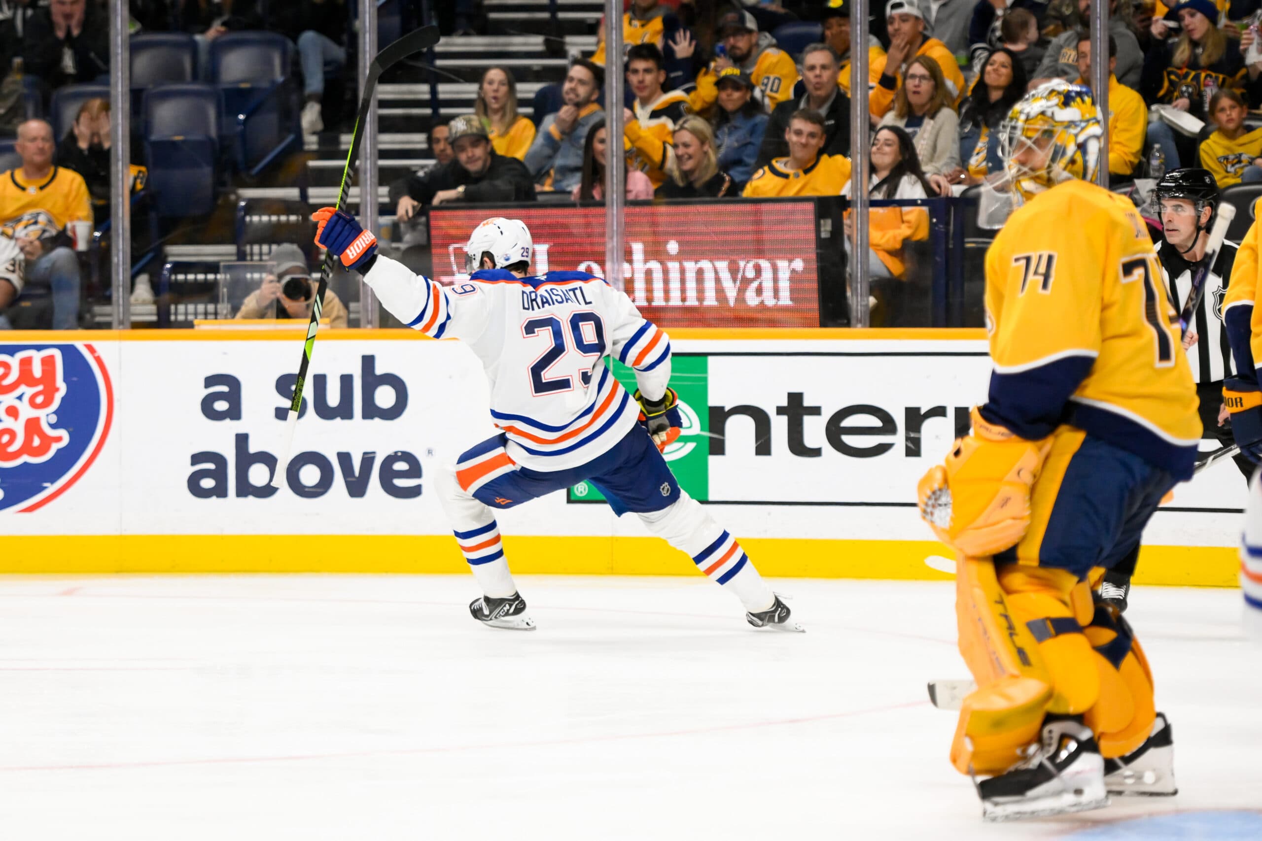 Edmonton Oilers Leon Draisaitl Nashville Predators