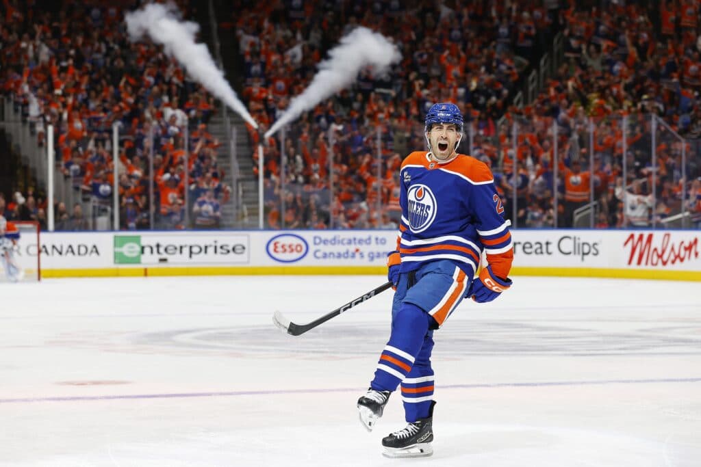 Edmonton Oilers Evan Bouchard