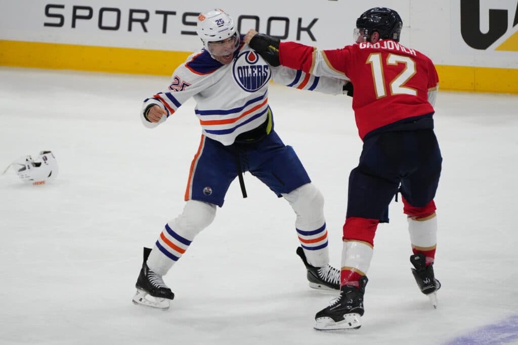 Hockey Fight Edmonton Oilers Florida Panthers