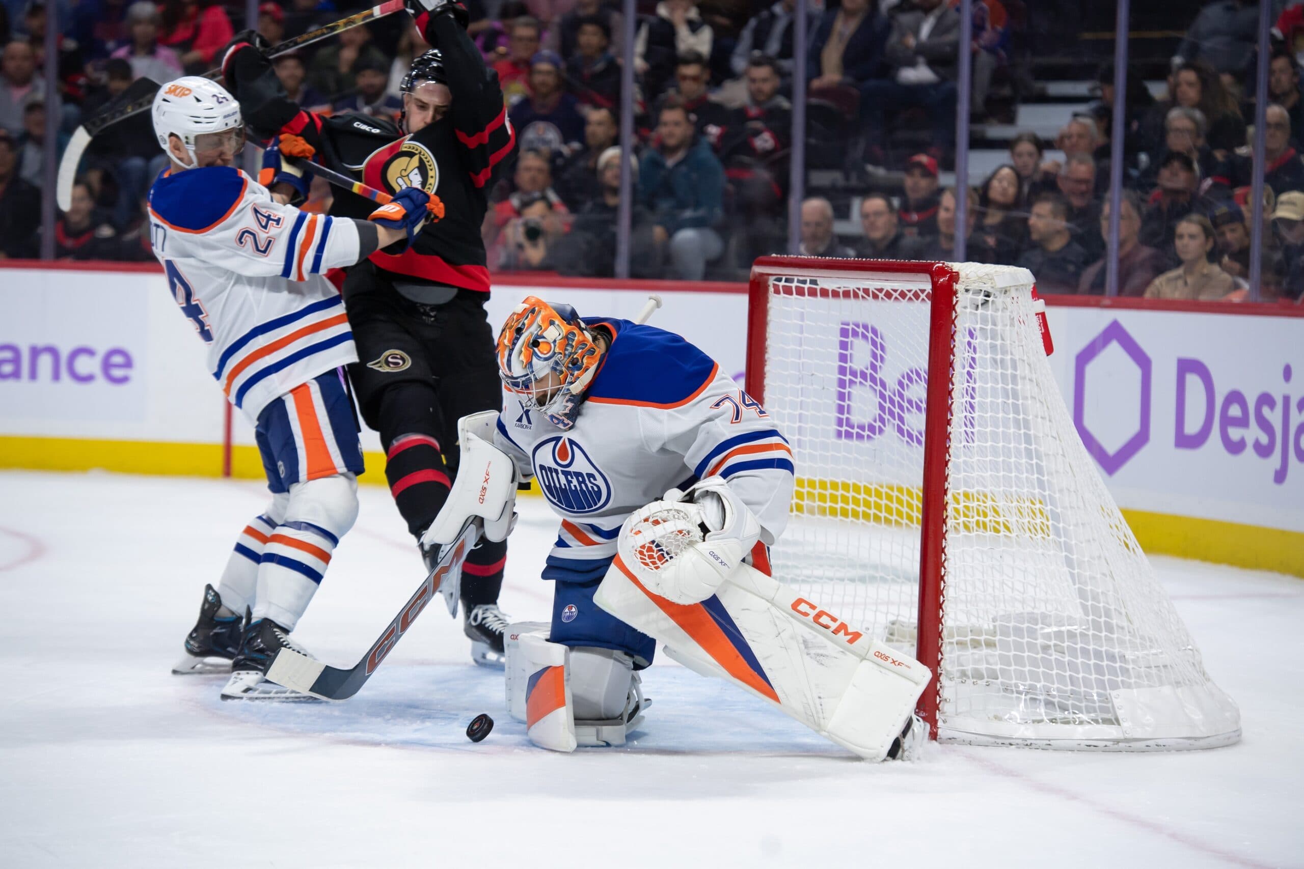 Edmonton Oilers Stuart Skinner stops shot from Ottawa Senators
