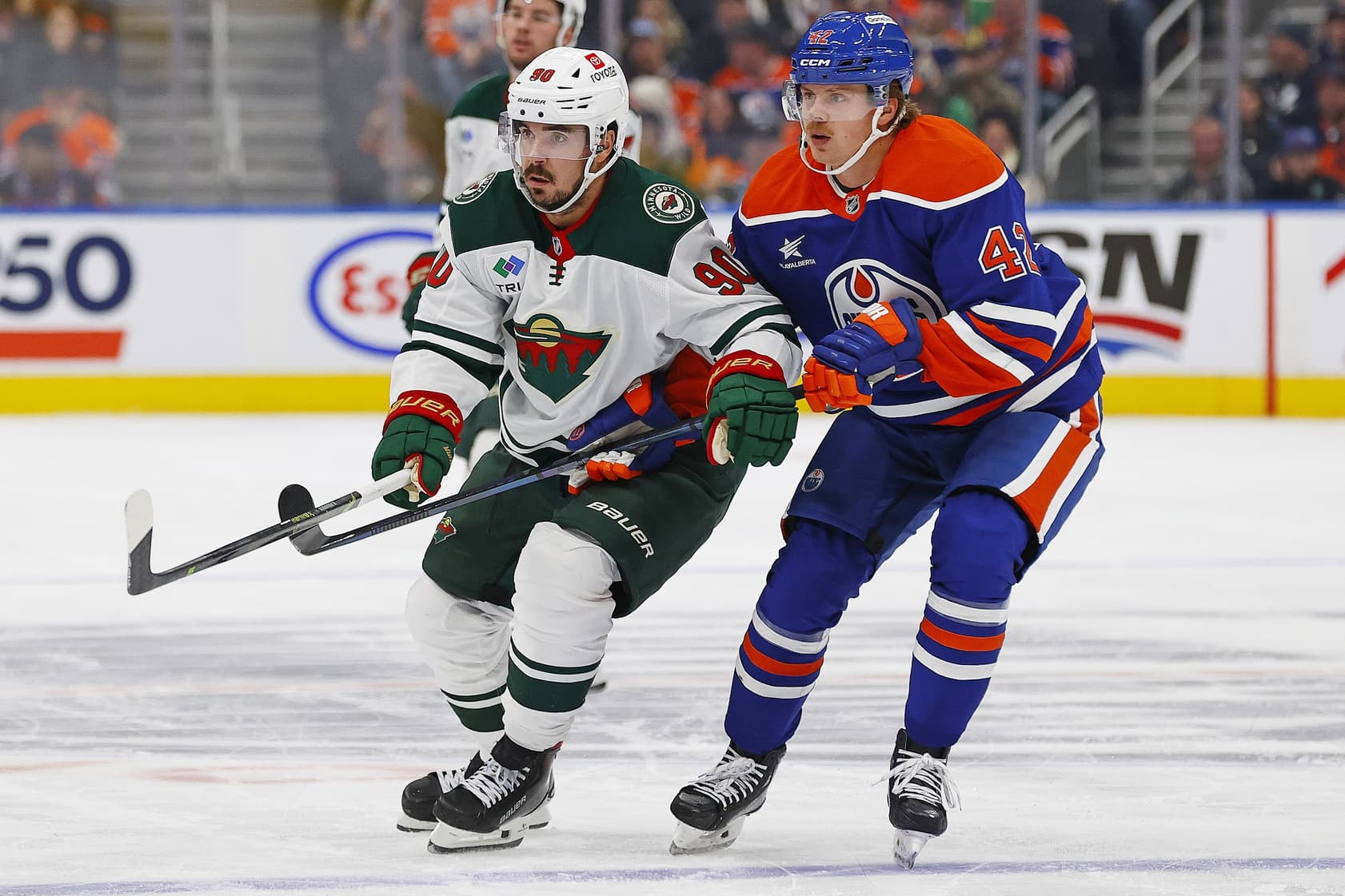 Edmonton Oilers forward Kasperi Kapanen vs Minnesota Wild