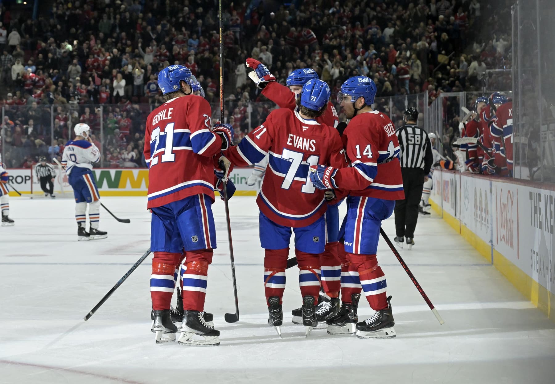 Montreal Canadiens celebrate goal against Edmonton Oilers