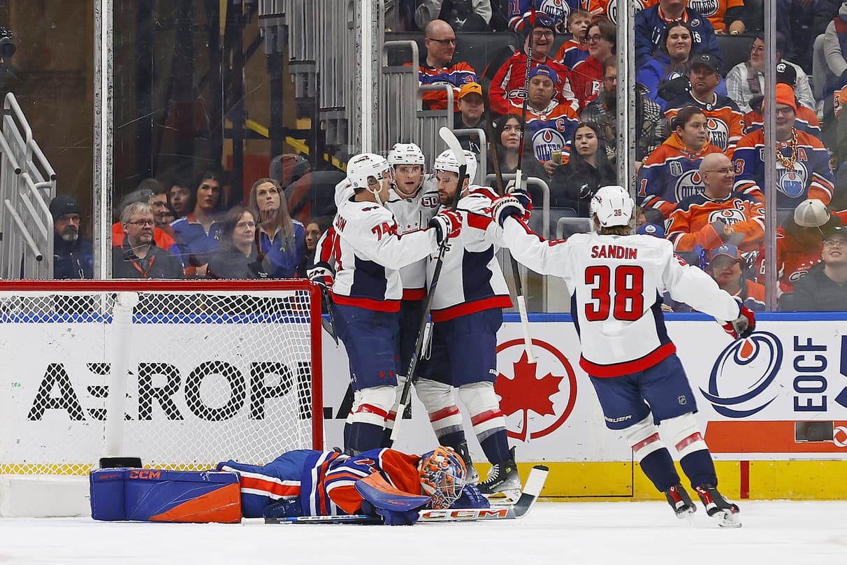 Washington Capitals score on Stuart Skinner Edmonton Oilers