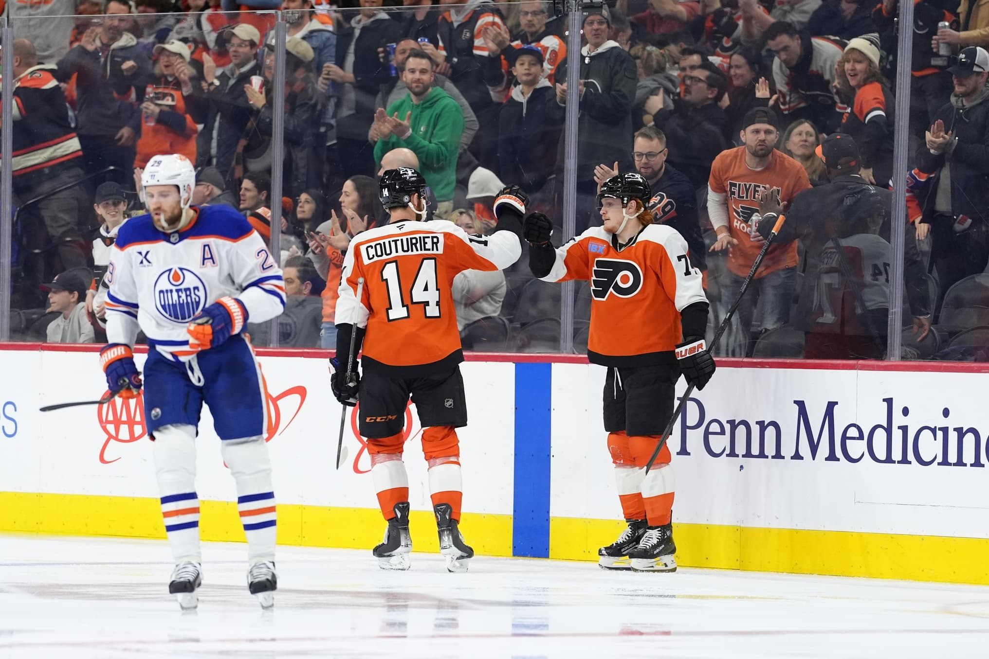 Edmonton Oilers Leon Draisaitl Philadelphia Flyers celebrate goal