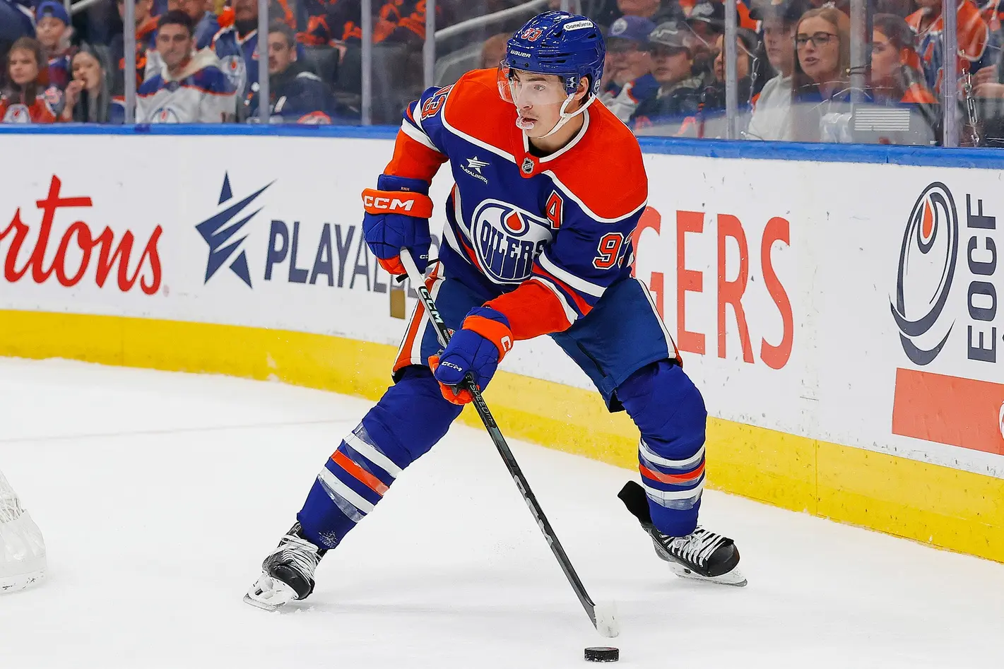 Edmonton Oilers Ryan Nugent-Hopkins handles the puck