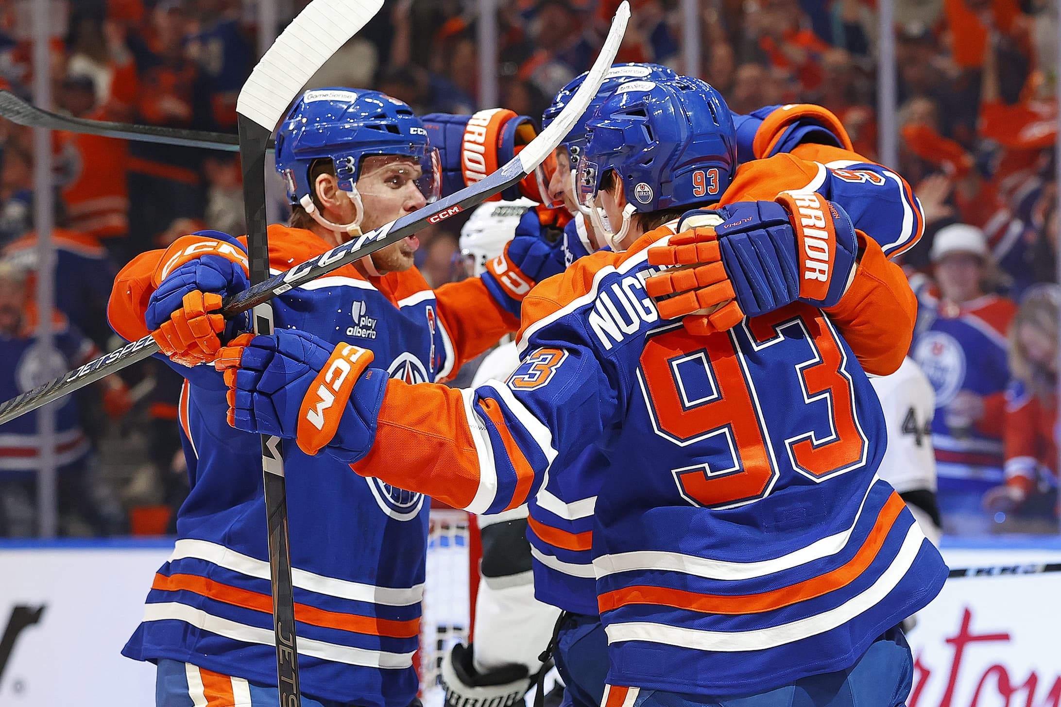 Edmonton Oilers celebrate Ryan Nugent-Hopkins goal