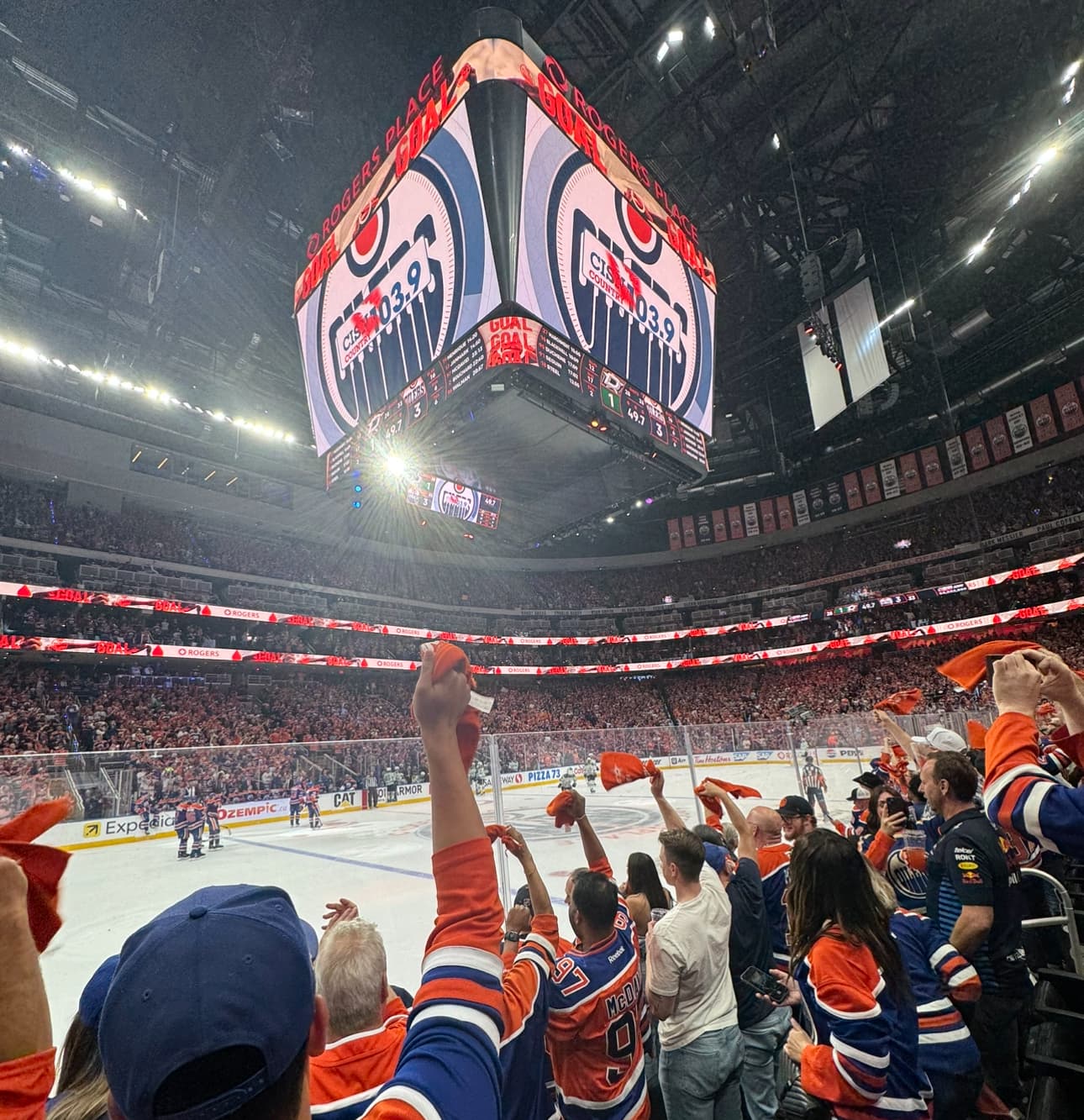 Edmonton Oilers celebrate Game 4 win over Dallas Stars