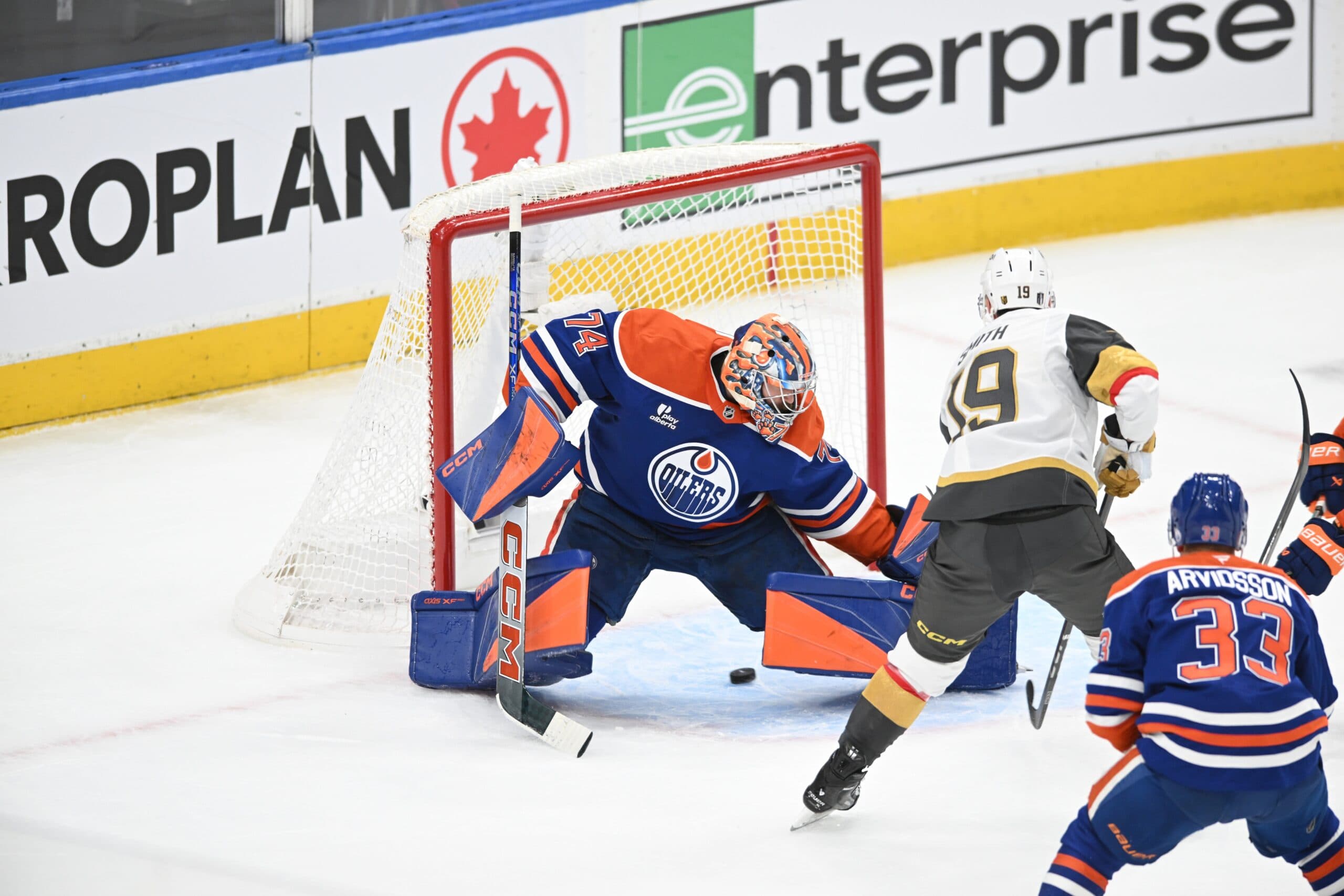 Edmonton Oilers Stuart Skinner allows goal