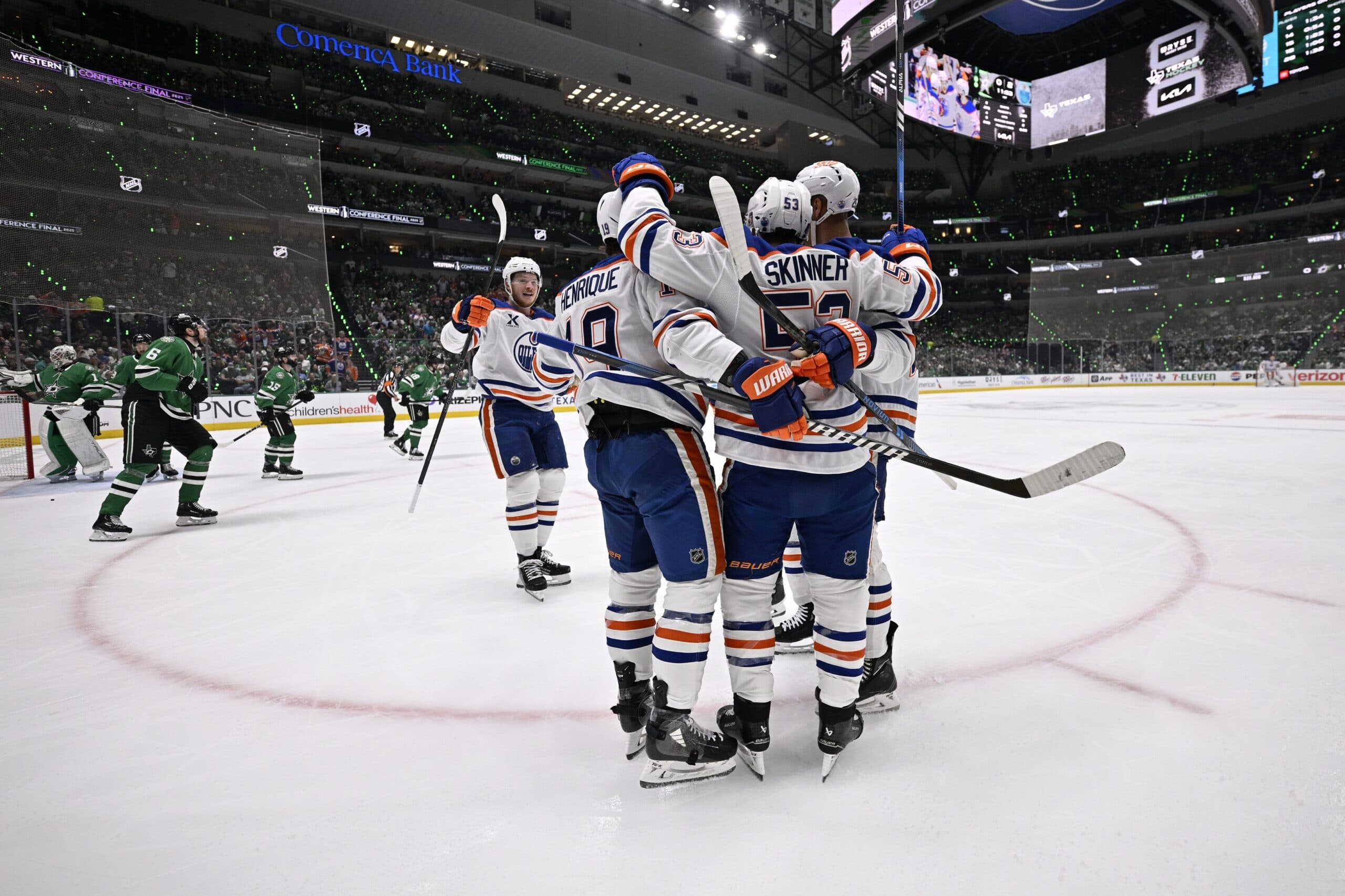 Edmonton Oilers celebrate goal