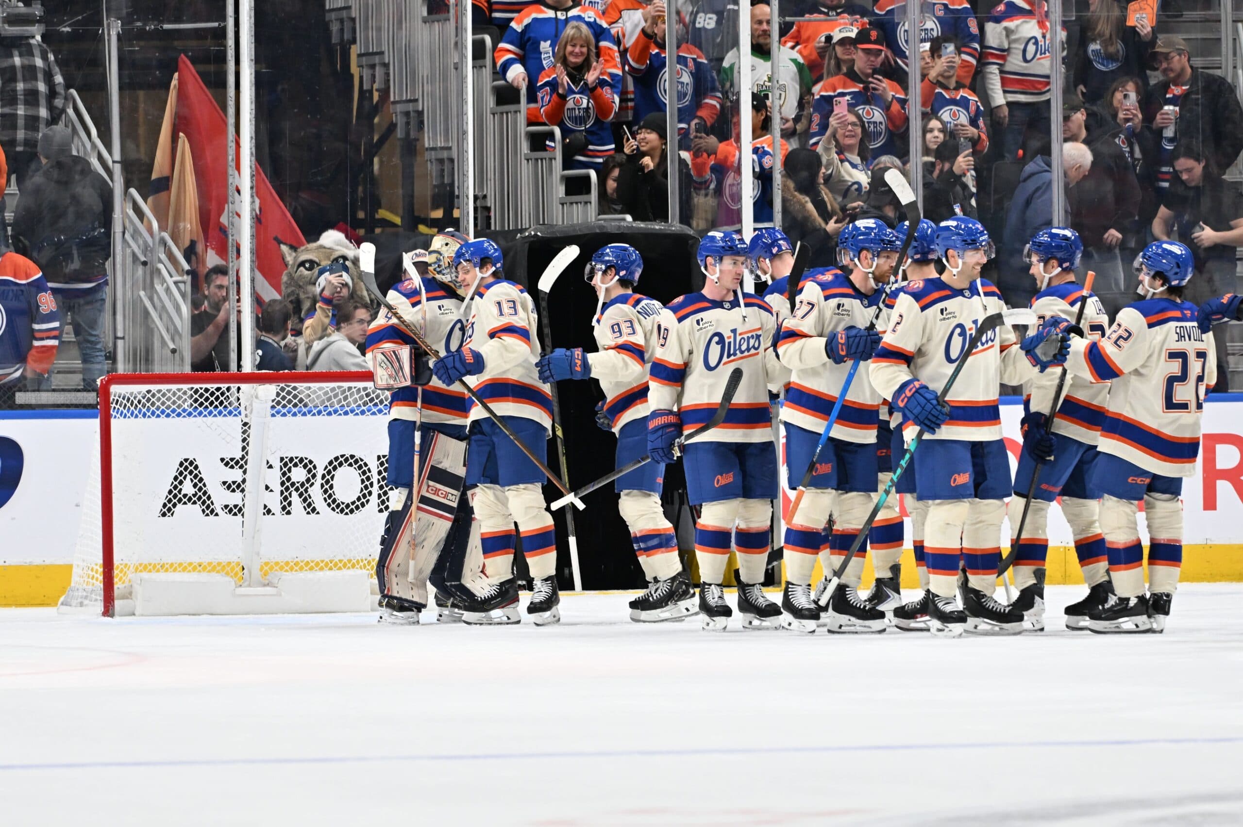 Edmonton Oilers celebrate win alternate jerseys