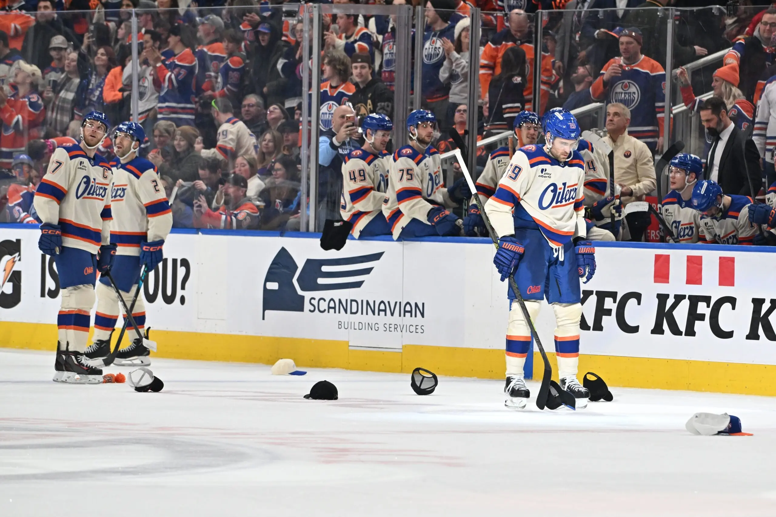 Leon Draisaitl Edmonton Oilers hat trick
