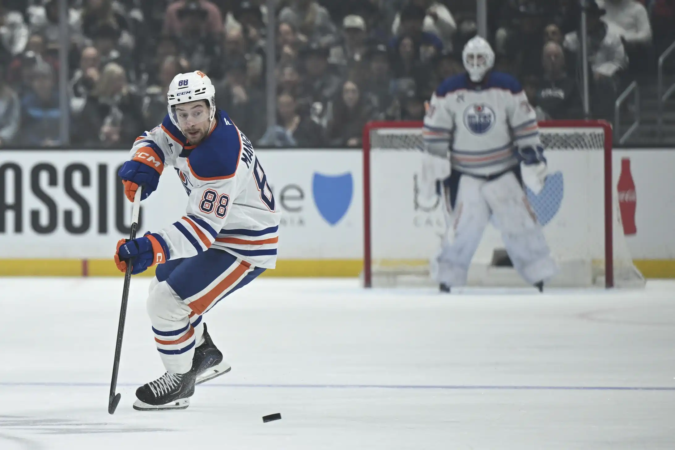 Edmonton Oilers winger Andrew Mangiapane