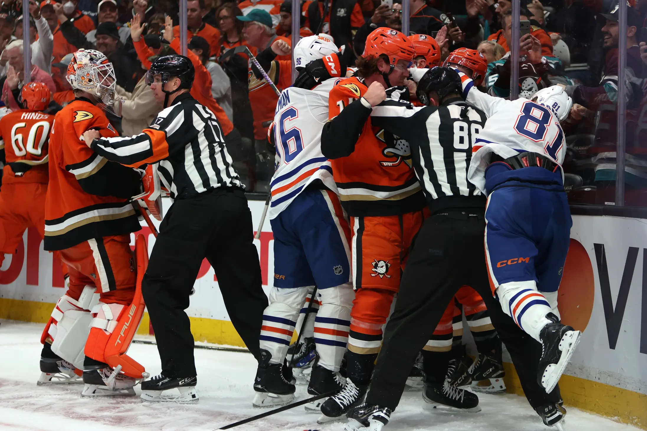 Edmonton Oilers scrum vs Anaheim Ducks
