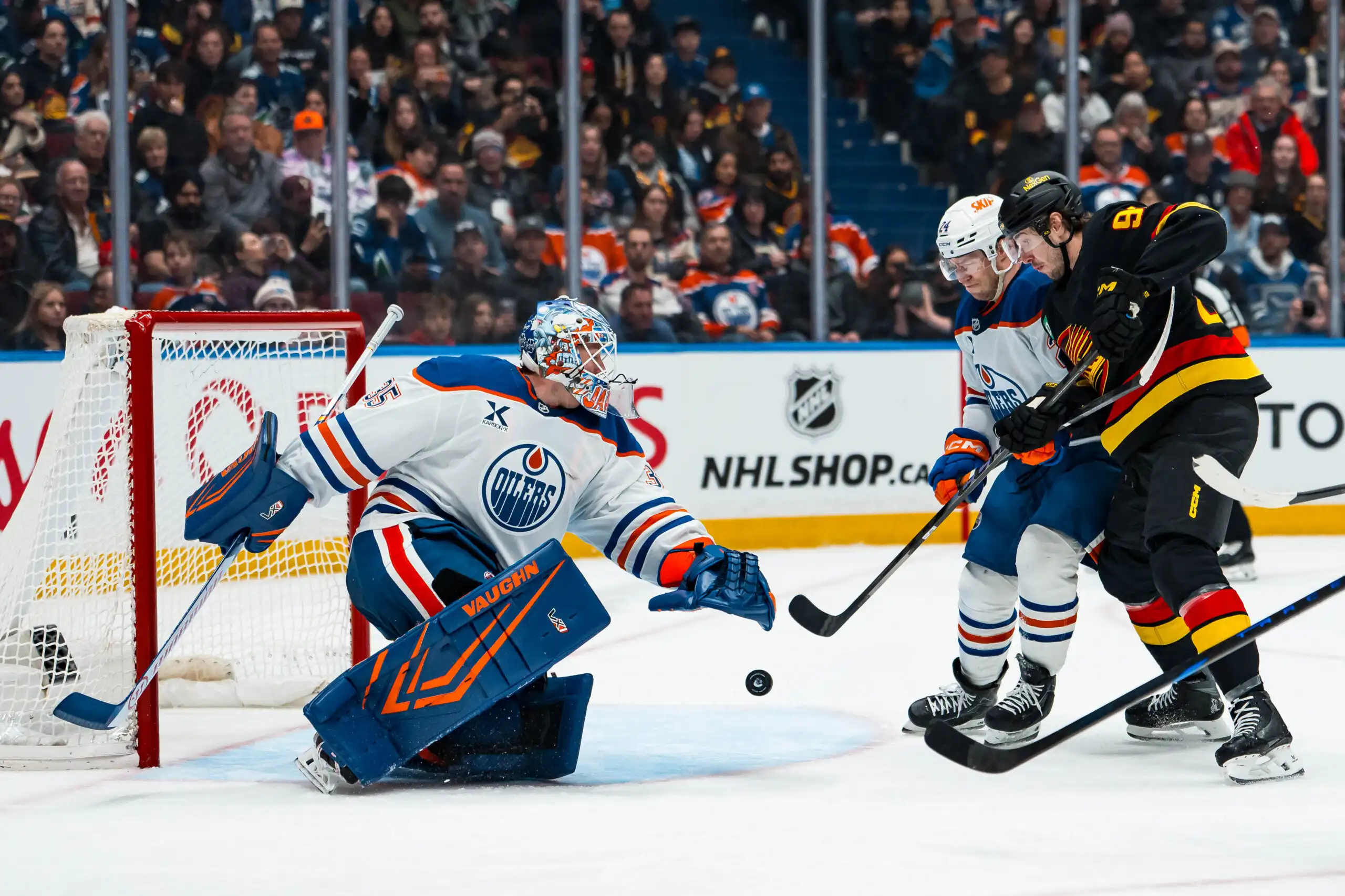 Edmonton Oilers Vancouver Canucks Tristan Jarry