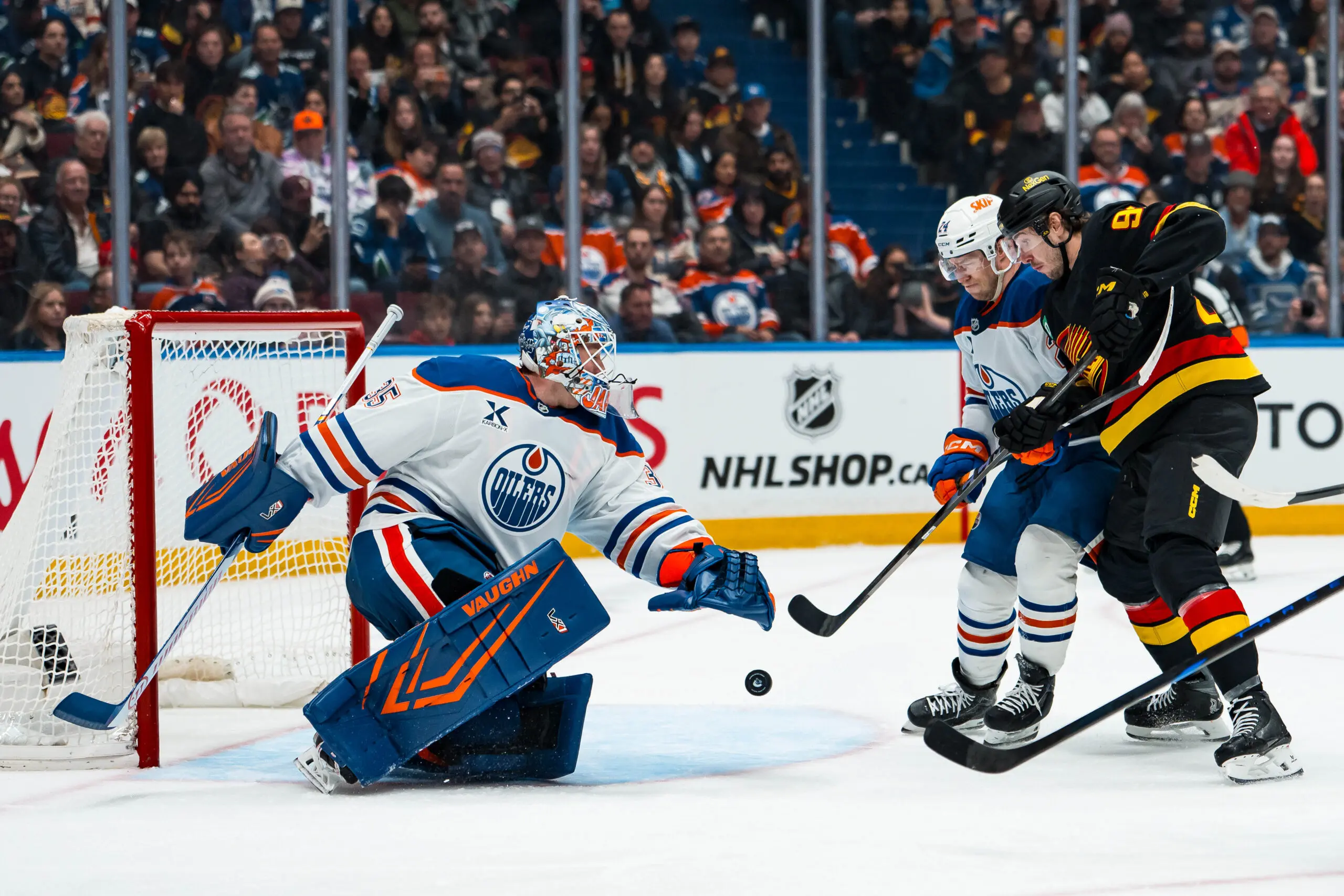 Edmonton Oilers Vancouver Canucks Tristan Jarry