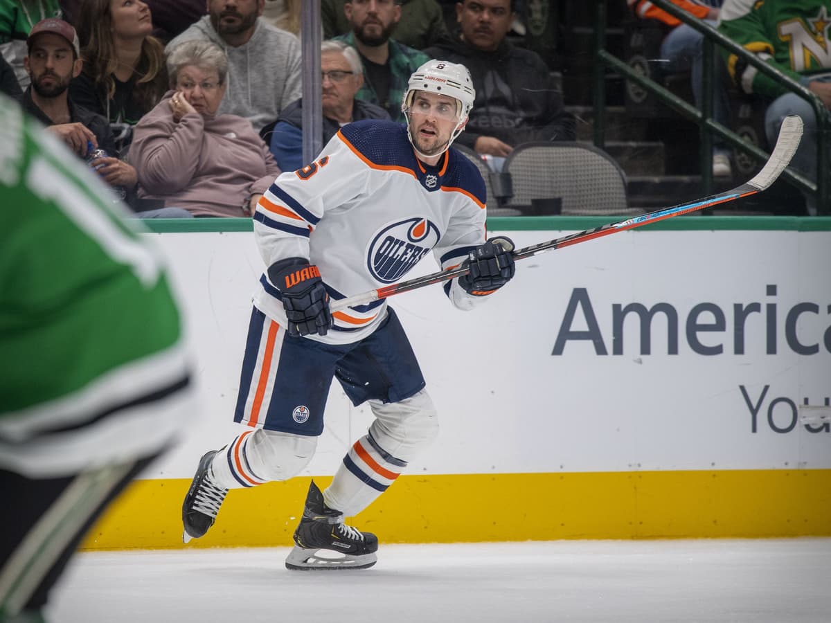 Edmonton Oilers Player Review And 2022 23 Preview Kris Russell edmonton-oilers-player-review-and-2022-23-preview-kris-russell