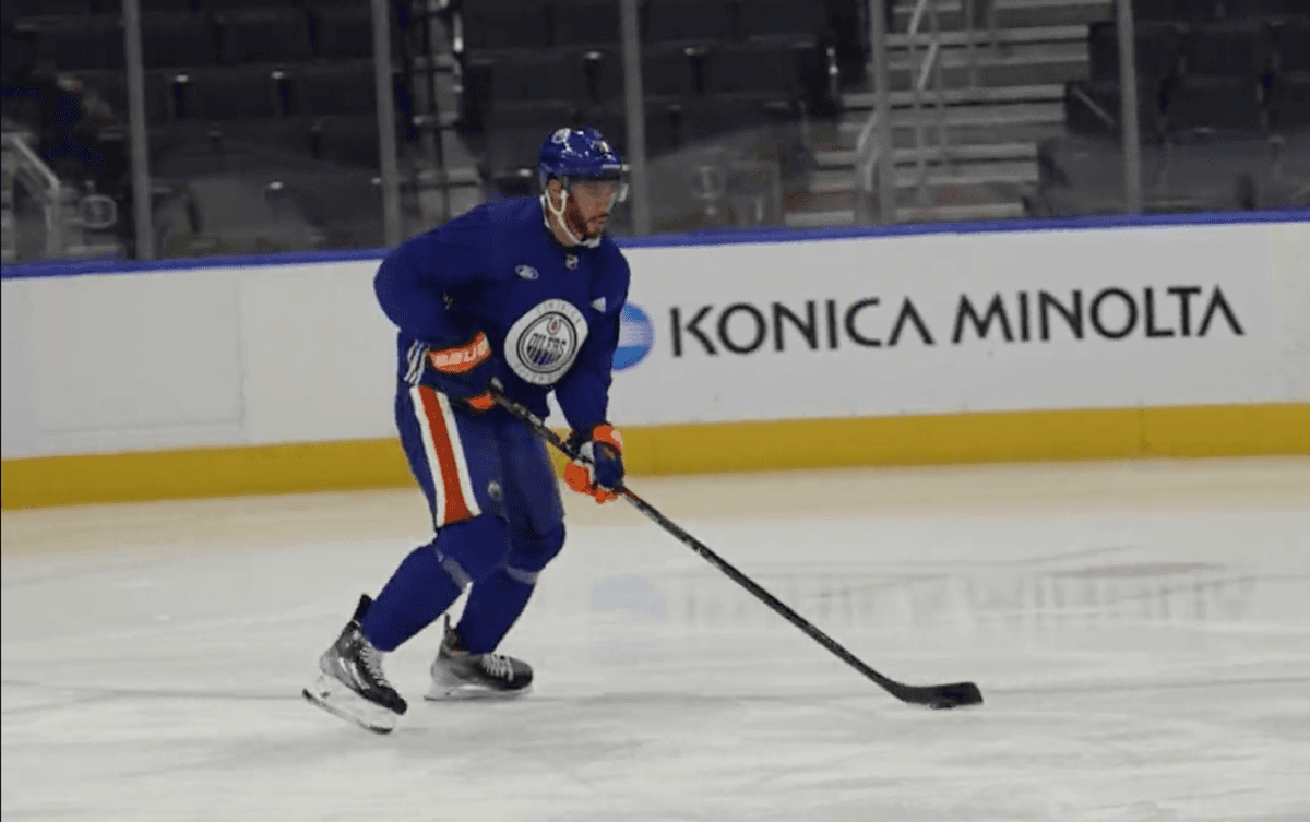 Evander Kane back on the ice for the first time