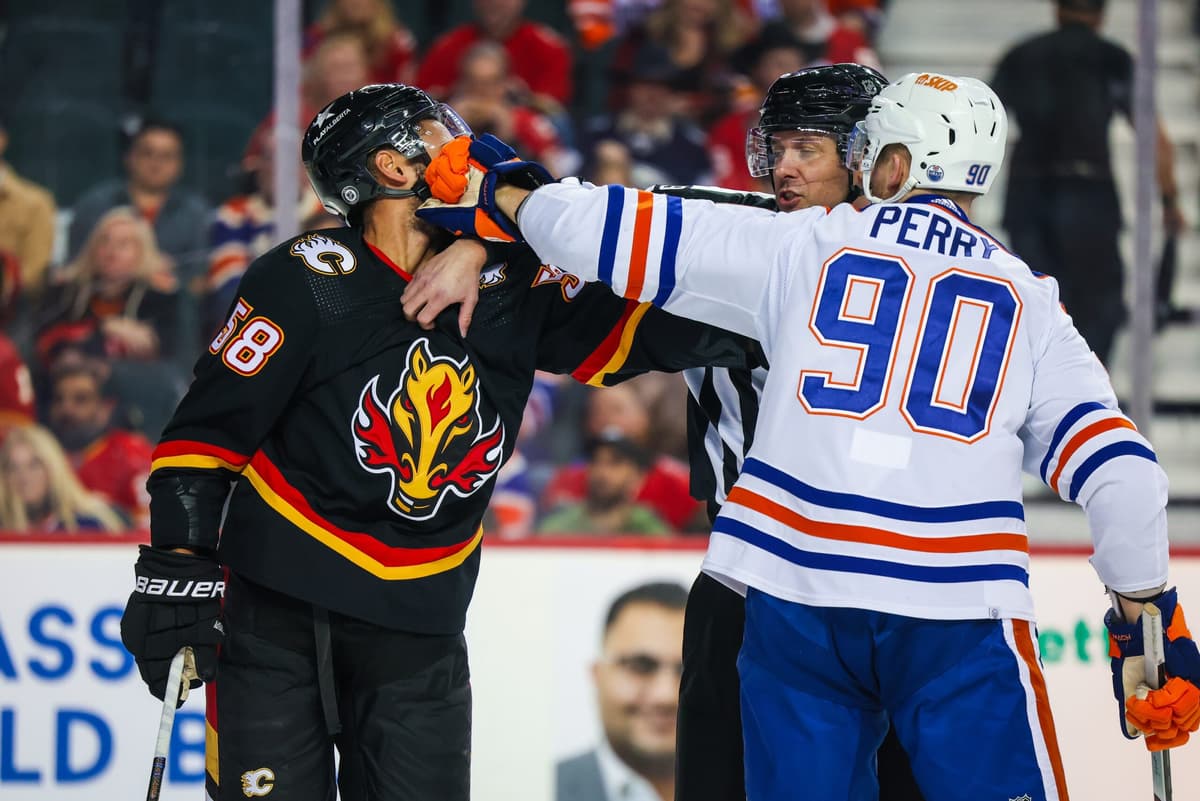 Oilers’ Corey Perry makes appearance at Edmonton Smackdown show