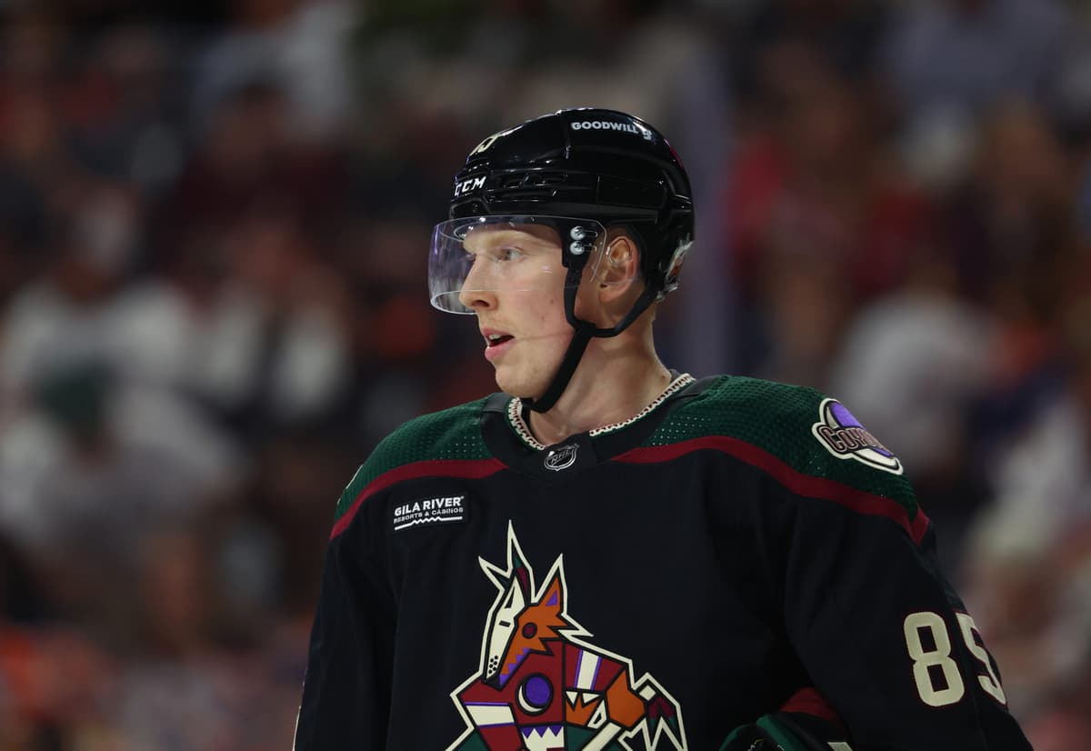 Can Oilers newest signing Aku Raty crack the NHL roster?